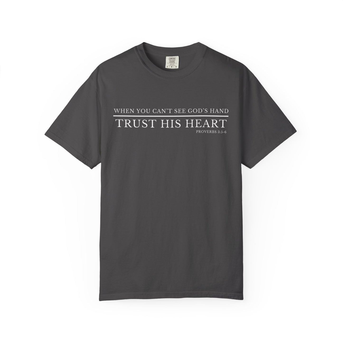 Camiseta cristiana Confía en su corazón – Proverbios 3:5-6 | Ropa basada en la fe